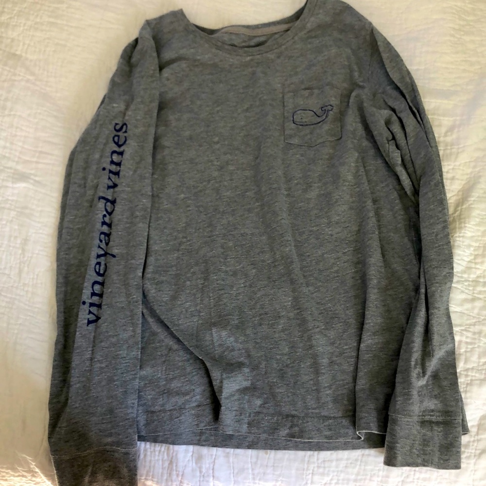 Vineyard Vines long sleeve T shirt